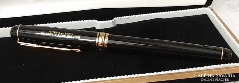 Art ballpoint pen with black velvet carrying case