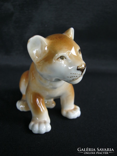 Royal Dux porcelán kölyök oroszlán