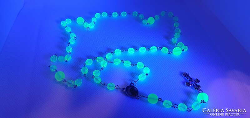 Genuine Czech Uranium Glass Rosary #24015