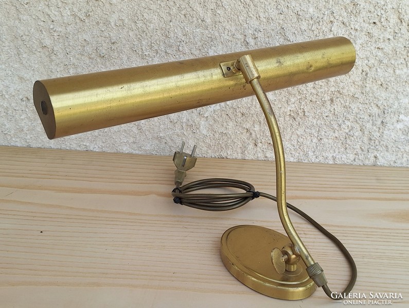 Vintage brass 2 bulb table or piano lamp jahn