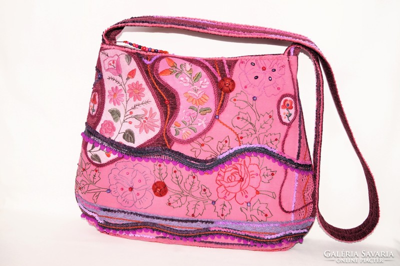 Pink, burgundy, hand-embroidered, floral, beaded, felt ball, rosy, large size, women's shoulder bag