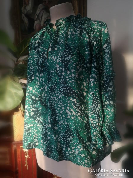 Monsoon size 40-42 green viscose blouse with ruffles