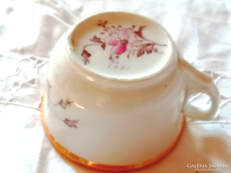 Folk coffee mug from the forties, display case condition, pink flower pattern 1.