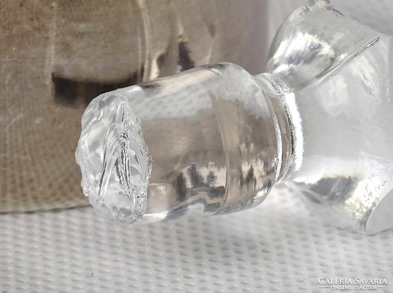 1R009 Régi kisméretű csiszolt üveg olajos kiöntő ezüstözött tartóban