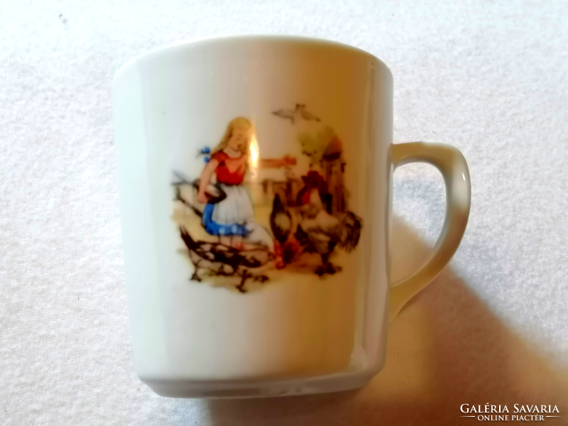 A rare, 70s hen house, hen yard story mug in collector's condition