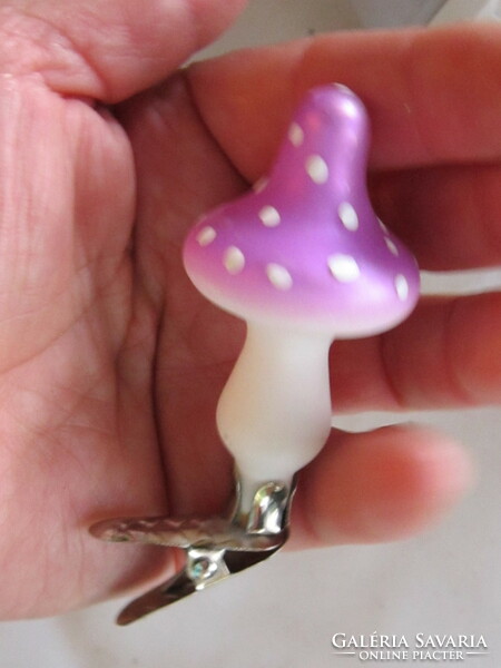 2 Mushroom Christmas tree ornament with pinched top
