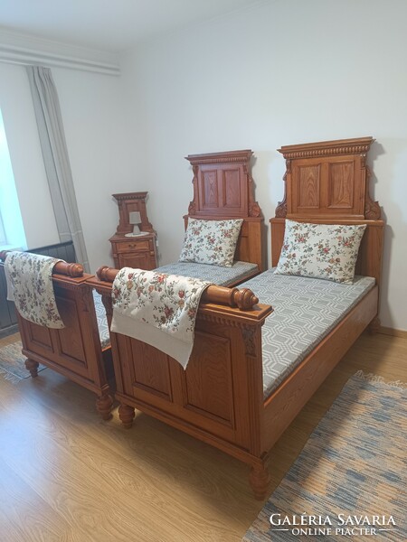 Antique complete room furniture for sale in renovated condition.