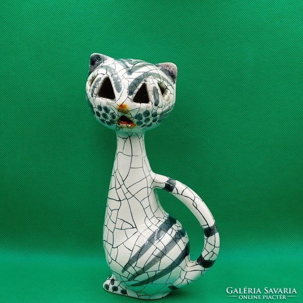 With free delivery - Gorka Lívia industrial art ceramic cat figure