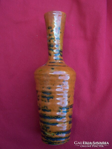 Gorka Géza hosszúnyakú váza , 32,5 cm