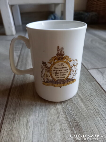 Fabulous British Reign Porcelain Commemorative Cup (Golden Jubilee of Elizabeth II)