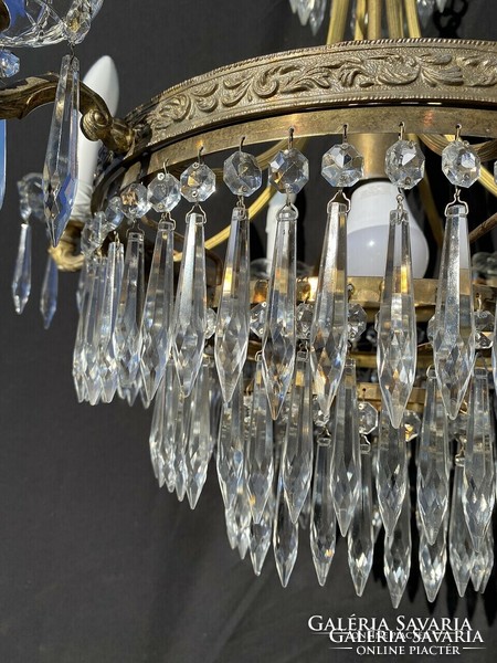 Huge crystal chandelier!