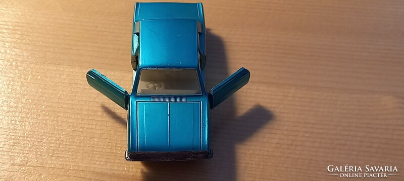 Matchbox series No25 Ford   Cortina  Superfast Made in England by Lensey