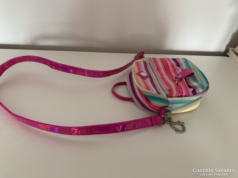 Beautiful claire's extra bag in ice cream colors with a brand new shiny strap