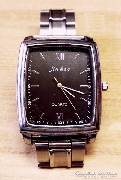 Jin hao quartz men's watch, mint condition