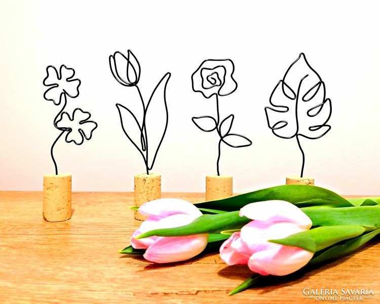 Ballagási búcsúajándék drótból - virágok:rózsa, tulipán, lóhere - tanároknak, diákoknak, kollégáknak