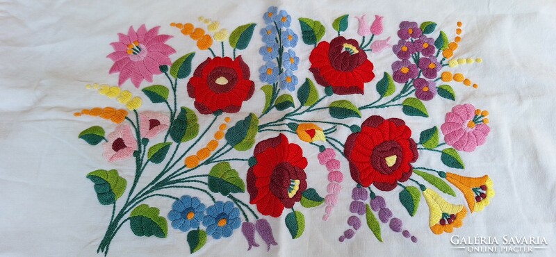 Embroidered Kalocsa pillowcase 52 x 40 cm.