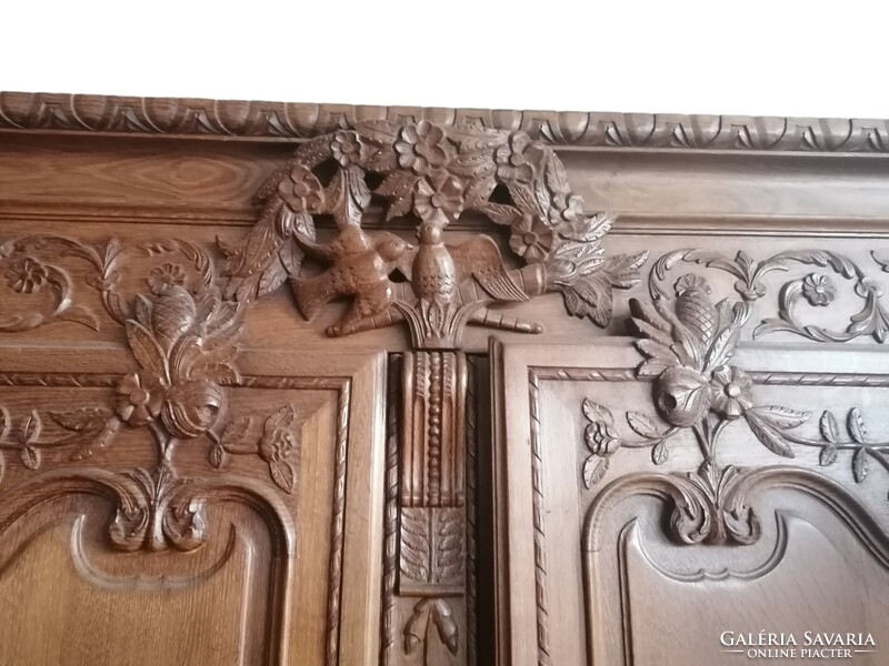 Antik barokk gardrób-szekrény