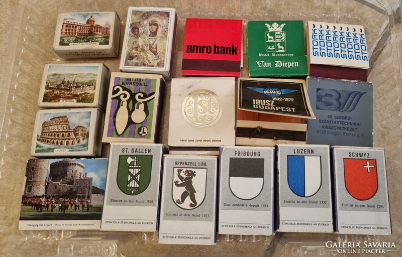 A collection of 17 matchboxes with rarities, ibus, etc.