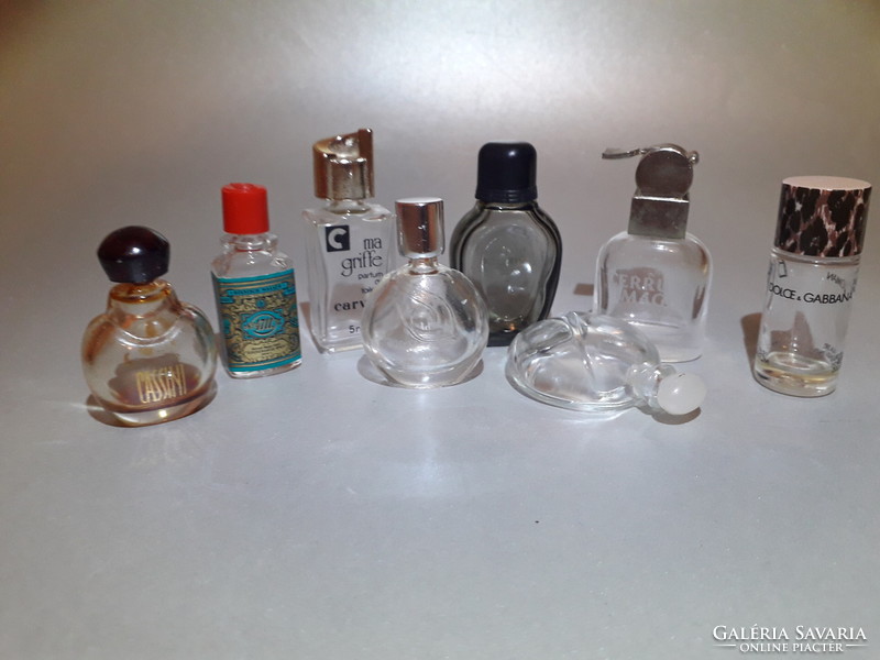 Vintage mini parfümös üveg 8 darab ár darabár