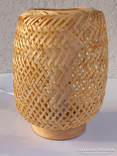 Raffia table lamp handmade negotiable design