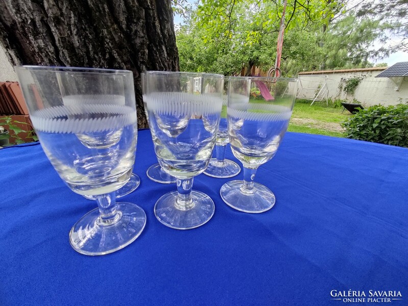 6 Water glasses with soles