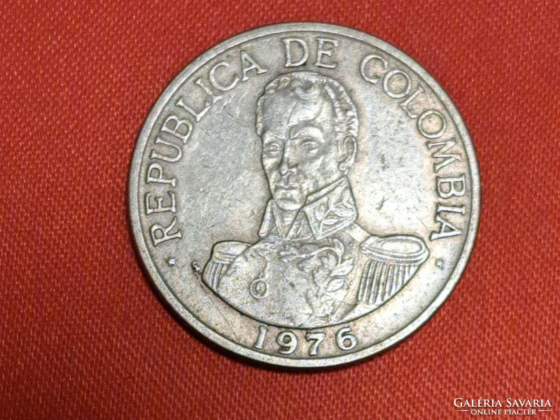 1976. Colombia 1 peso (1817)