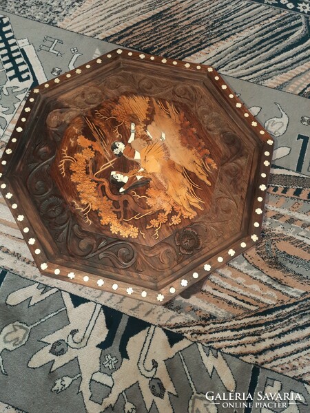 Unique hand-carved Indian bone inlaid table, size: width: 38x38 cm height: 38 cm thickness: 5 cm