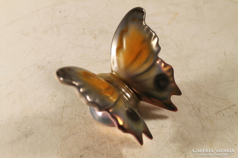 Porcelain butterfly 916