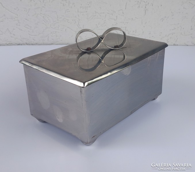 Art deco chrome box negotiable design