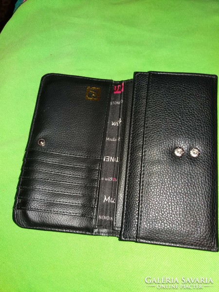 Quality stone mountain black leather wallet with many pockets, flawless as shown in the pictures