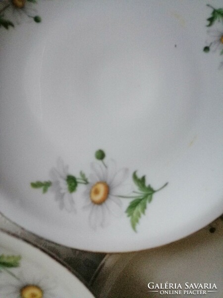 Alföldi margaret plate is beautiful