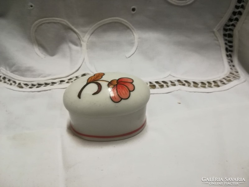 Hollóházi porcelán kis doboz, gyűrűtartó