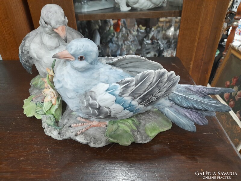 Italy capodimonte, capo di monte love dove couple porcelain figure statue. Limited. 40 Cm.