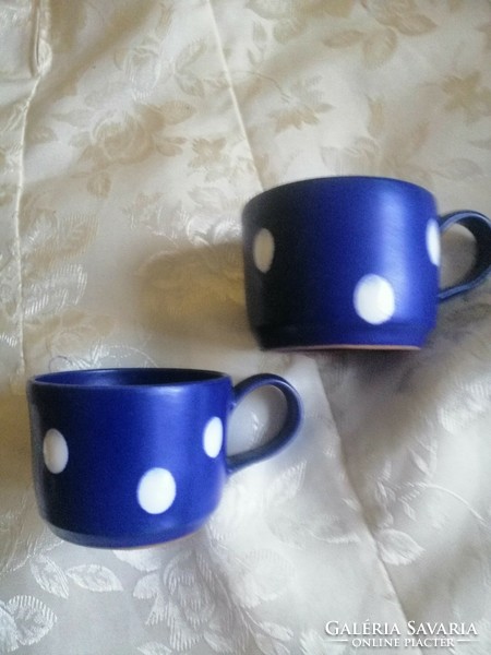 Kék fehér pettyes káves csésze parban