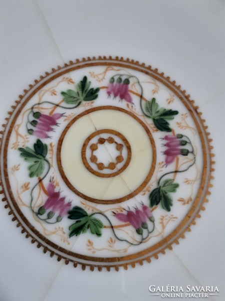 1 Herend plate with a rare pattern from the 1850s 2.