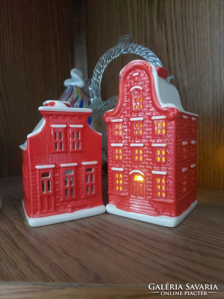 13 Cm charming red brick ceramic house from the Netherlands