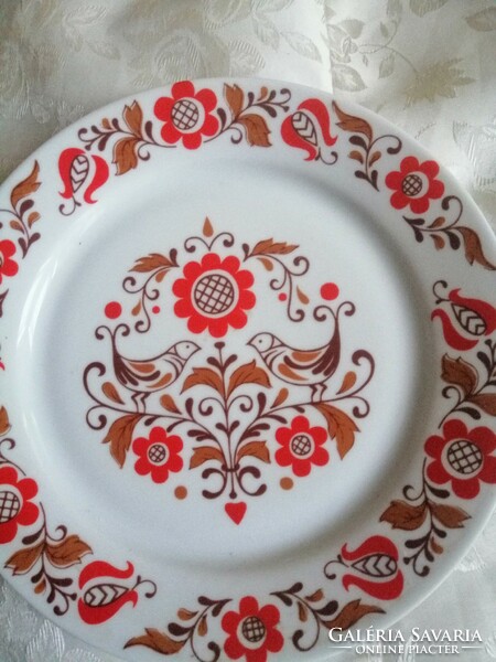 Bird plate with a folk motif