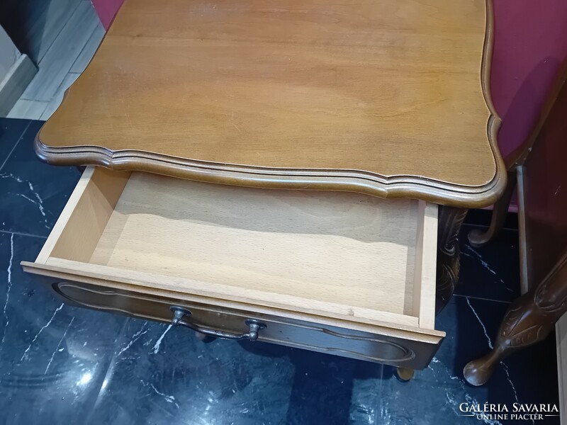 Chippendale fiókos szekrény + egy kis asztal