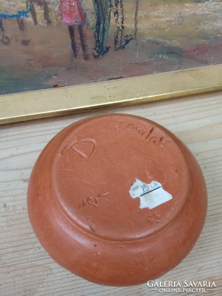 Ceramic decoratively marked bowl/jug