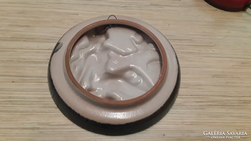 Glazed majolica wall plate