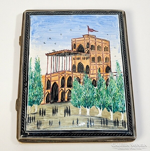 Cigarette case decorated with fire enamel