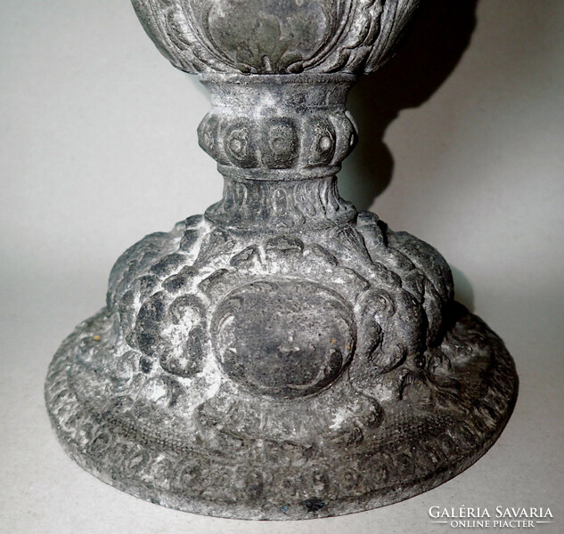 Nagyon régi antik szecessziós fém bronz asztali petróleum lámpa alj talp alap aljzat