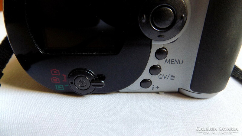 Konica Minolta DiMAGE Z3 digitális fényképezőgép
