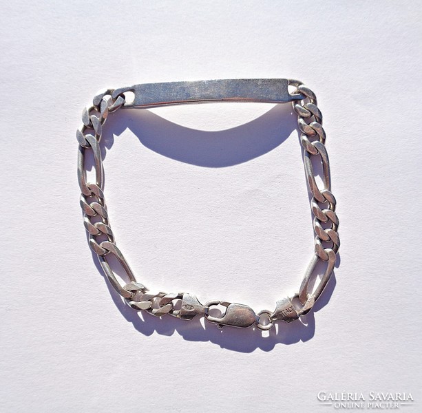 22.8 cm long, 6 mm. Wide 925 Italian silver bracelet