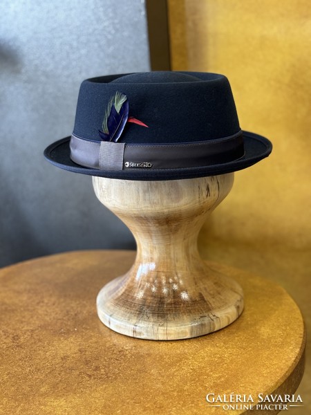 Chess piece inspired by a natural style wooden hat holder – bdpst sakkfigura inspirálta natural styl