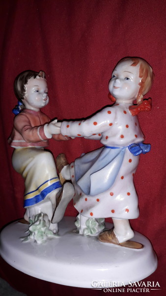 Beautiful antique metzler & ortloff dancing girls porcelain figure 14x16 cm as shown in the pictures