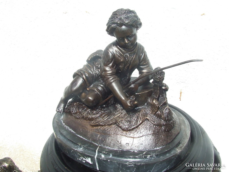 Bronze statue of a great fisherman