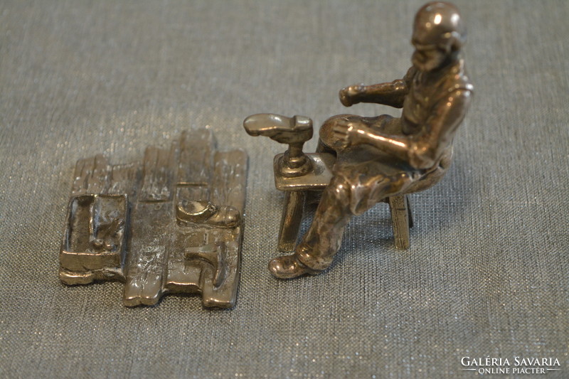 Silver-plated detailed shoemaker figurine/miniature
