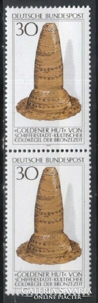 Összefüggések 0067  (Bundes) Mi 943    1,00 Euró postatiszta