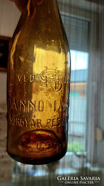 PANNONIA, régi, porcelán csatos sörösüveg, palack
